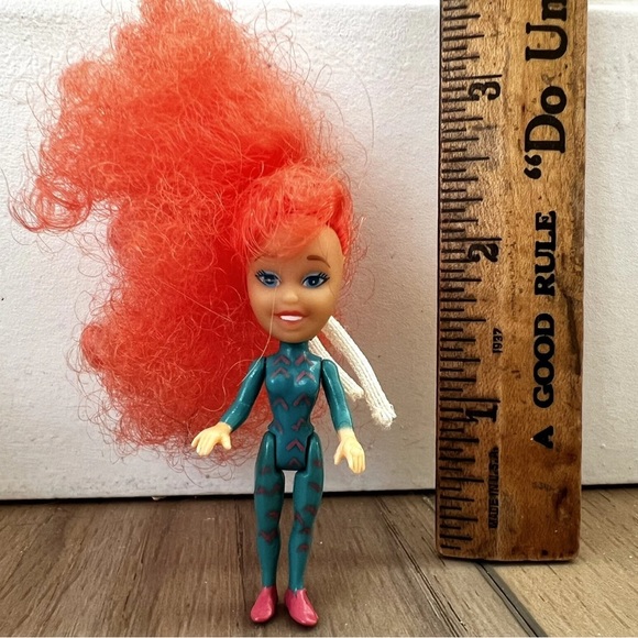 Vintage 1993 Caboodles Rec Room Playset Case Toy Biz w/Doll & Car Polly Pocket - Picture 9 of 13